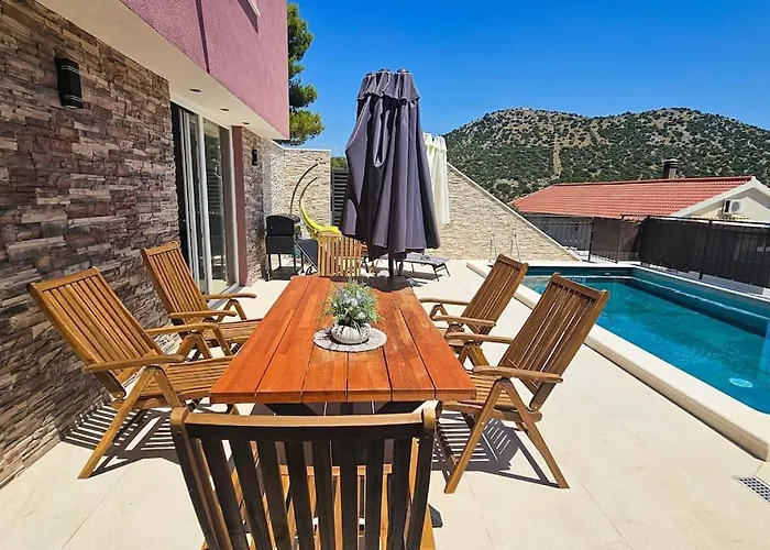 Sun Villa *
