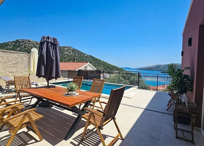 Sun Villa *