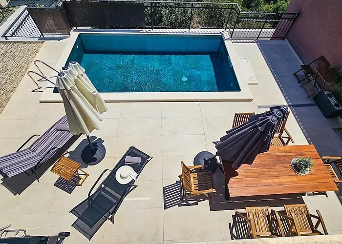 Sun *