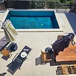Sun *